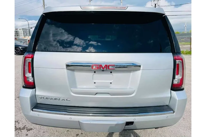 $20900 : 2016 GMC Yukon XL Denali image 3