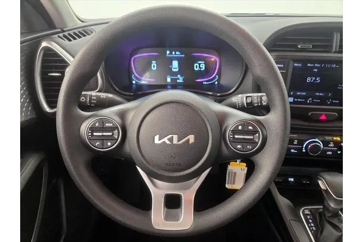$19998 : Kia Soul 2024 LX 4dr Crossov image 10