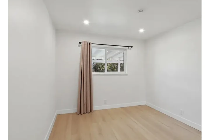 $1995 : 3BEDS 3BR HOUSE FOR RENT IN LA image 1