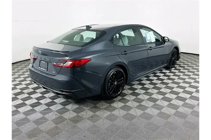 $35900 : Toyota Camry 2026 SE 4dr Sed image 7