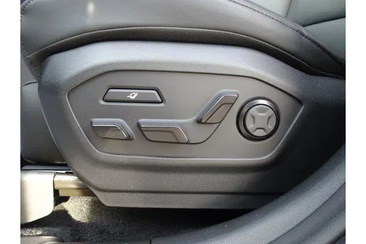 $39597 : Hyundai SANTA FE 2025 AWD Ca image 10