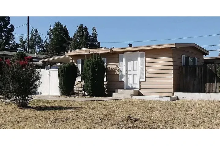 $1150 : on full size lot image 2