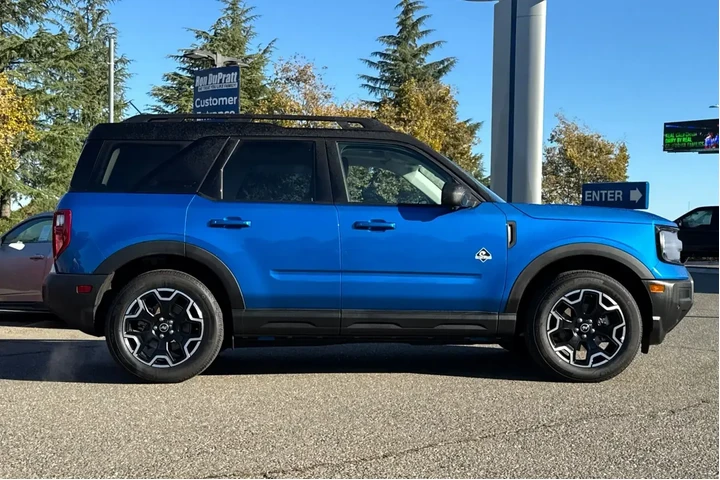 $35960 : Ford Bronco Sport 2025 AWD O image 3
