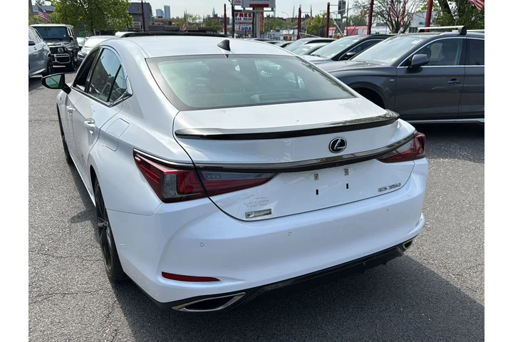 $32990 : Lexus ES 350 2021 F SPORT 4d image 4
