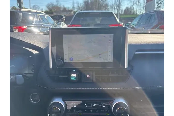 $28195 : Toyota RAV4 2023 XLE 4dr SUV image 8