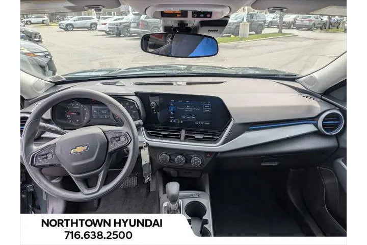 $21402 : Chevrolet Trax 2025 LS 4dr C image 6