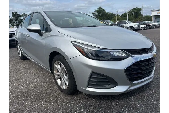 $10998 : Chevrolet Cruze 2019 LT 4dr image 3