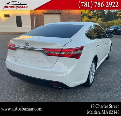 $13500 : Used 2014 Avalon 4dr Sdn XLE image 5