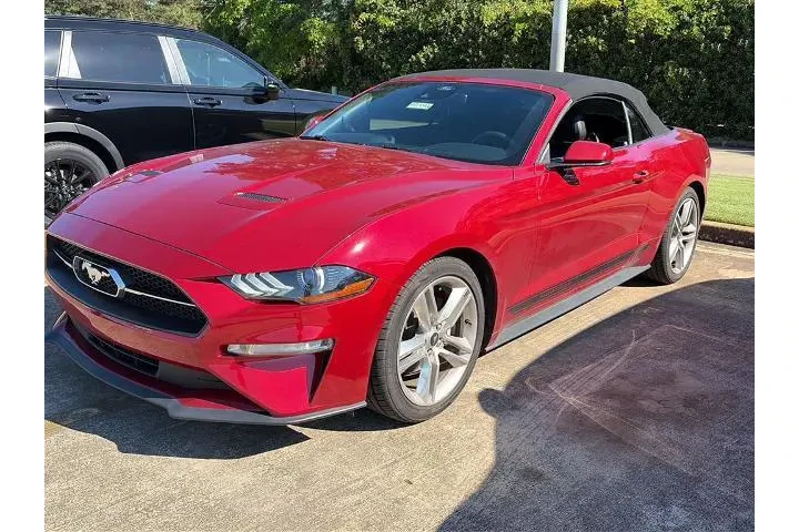 $21136 : Ford Mustang 2021 EcoBoost 2 image 1
