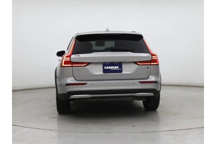$35998 : Volvo V60 Cross Country 2025 image 6