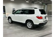$12884 : Toyota Highlander 2013 AWD S thumbnail