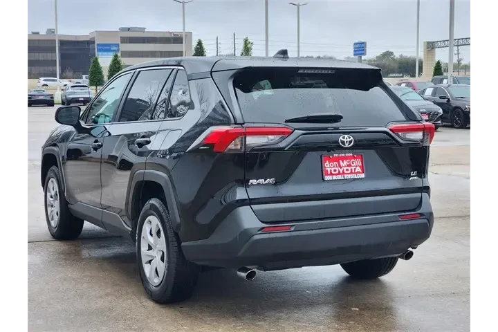 $25536 : Toyota RAV4 2024 AWD LE 4dr image 7