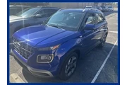 $17426 : Hyundai VENUE 2023 SEL 4dr C thumbnail