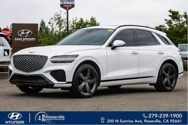 $39991 : Genesis GV70 2023 AWD 2.5T S image 1