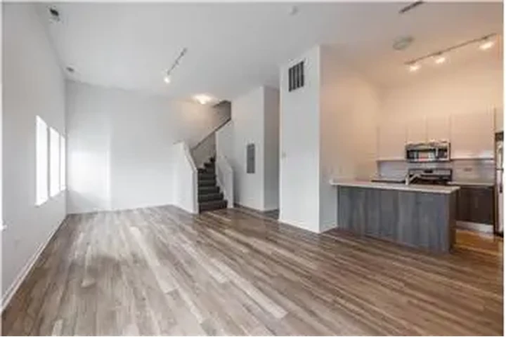 $2925 : Rental property with 2 bedro image 1