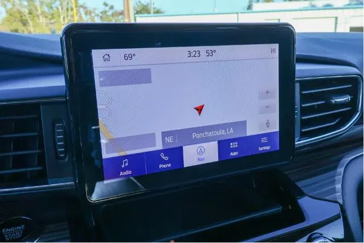 $27639 : Ford Explorer 2023 Limited 4 image 5