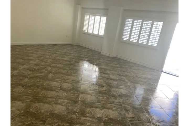 $2500 : SE RENTA ESPACIO PRIVADO image 3