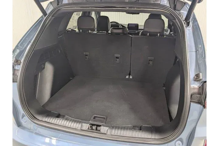 $26337 : Ford Escape 2024 AWD ST-Line image 8