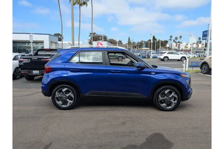 $20383 : Hyundai VENUE 2025 Limited 4 image 5