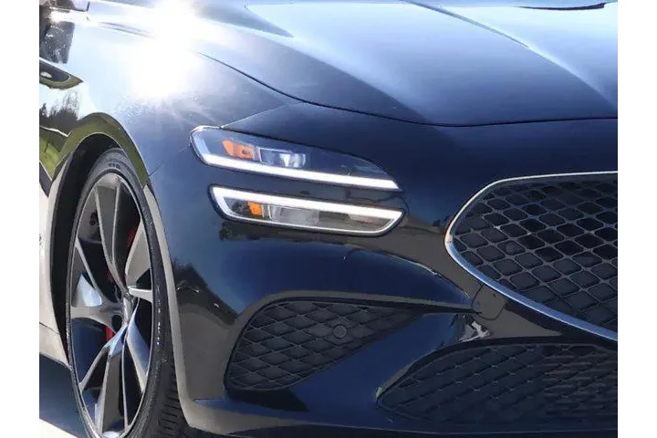 $32988 : Genesis G70 2022 AWD 3.3T St image 7