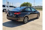 $16537 : Nissan Versa 2024 SV 4dr Sed thumbnail