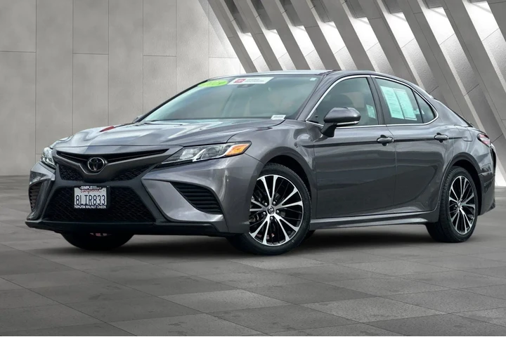$21500 : Toyota Camry 2019 SE 4dr Sed image 2