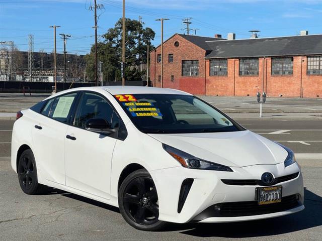 $20995 : 2022 Prius XLE image 3