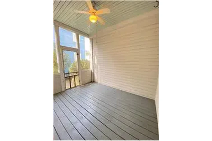 $2400 : Rental property with 2 bedro image 10