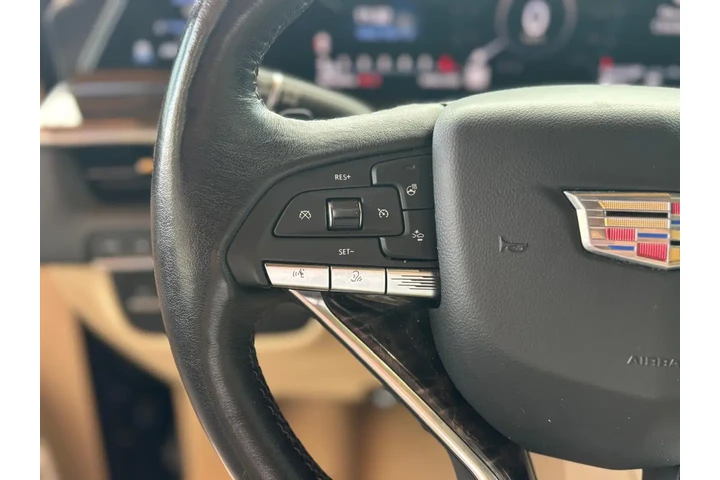 2021 Escalade 4WD Premium Lux image 9