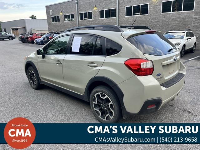 $16997 : PRE-OWNED 2016 SUBARU CROSSTR image 7