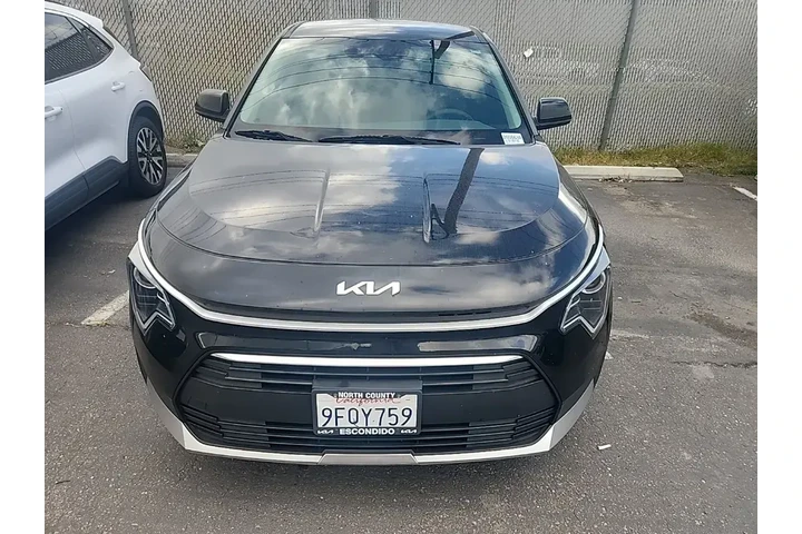 $21491 : Kia Niro 2023 LX 4dr Crossov image 2