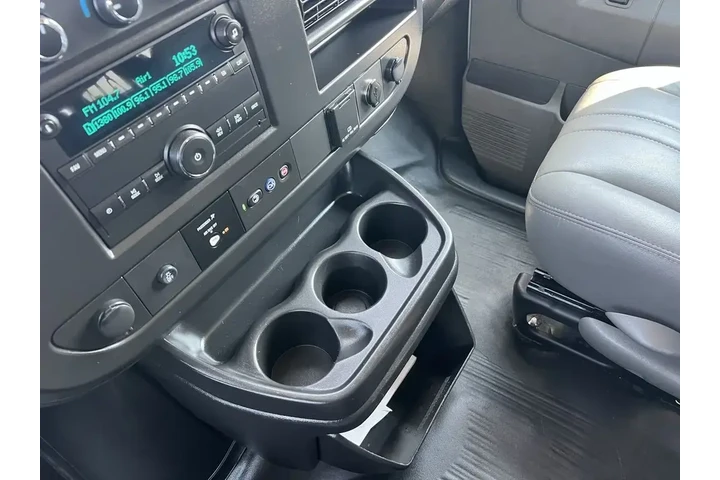 $38399 : Chevrolet Express 2023 LS 35 image 10