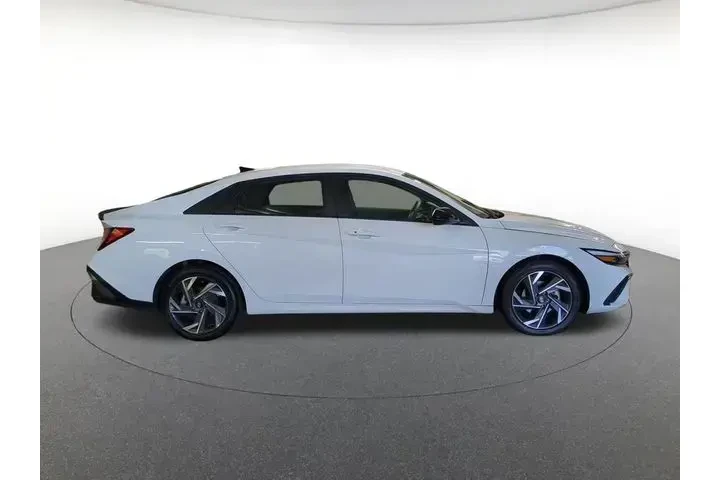 $20700 : Hyundai ELANTRA 2025 SEL Spo image 1