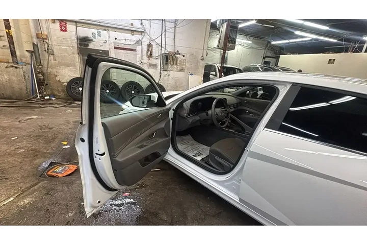 $18152 : Hyundai ELANTRA 2024 SEL 4dr image 10