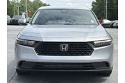 $22240 : Honda Accord 2024 LX 4dr Sed thumbnail