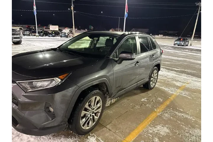 $19990 : Toyota RAV4 2019 AWD XLE Pre image 1