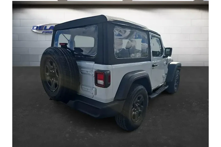 $27451 : Jeep Wrangler 2022 4x4 Sport image 5