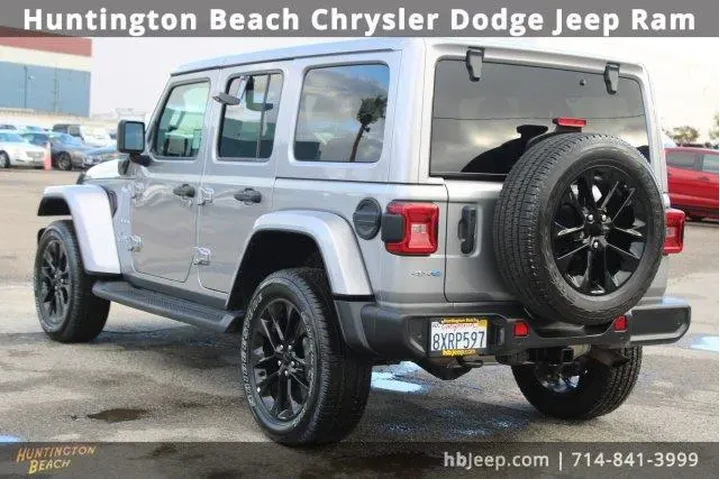 $26400 : Jeep Wrangler Unlimited 2021 image 3