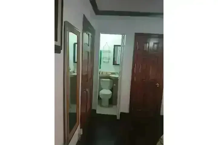 $1100 : UPTOWN WHITTIER CUARTO image 1