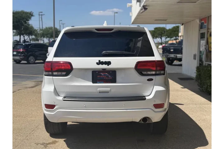 $19999 : 2020 Grand Cherokee Altitude image 8