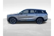 $32466 : Lincoln Aviator 2021 AWD Res thumbnail