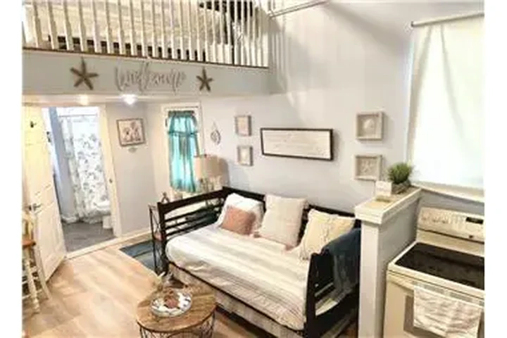 $1800 : Rental property with 1 bedro image 4