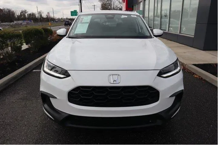 $20846 : Honda HR-V 2025 LX 4dr Cross image 5