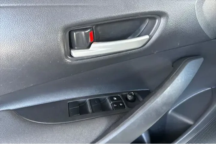 $13962 : Toyota Corolla 2020 LE 4dr S image 10