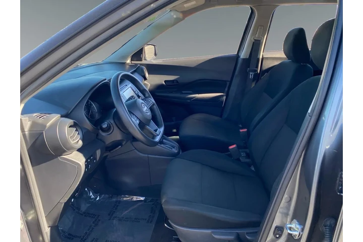 $22946 : Nissan Kicks 2024 S 4dr Cros image 9