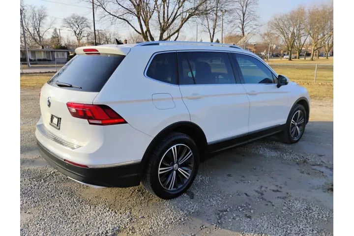 $13995 : 2019 Tiguan SEL R-Line image 5