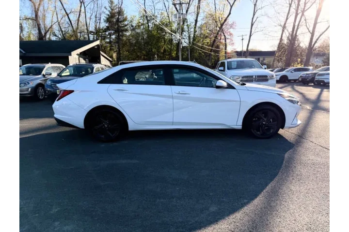 $18500 : 2021 Elantra Hybrid Blue image 8