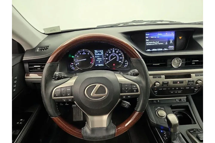 $27998 : Lexus ES 350 2018 4dr Sedan image 10