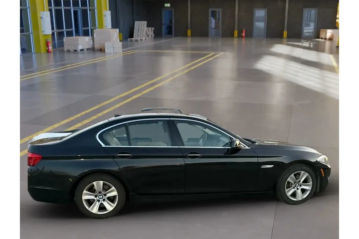 $6999 : 2011 5 SERIES image 5