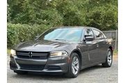 $11550 : 2015 Charger SE thumbnail